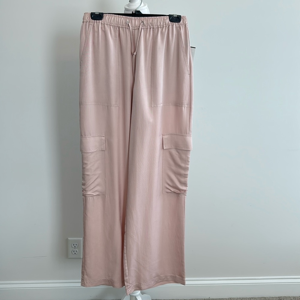 Sanctuary new with tags light rose sateen cargo pants. Soft and flowy.